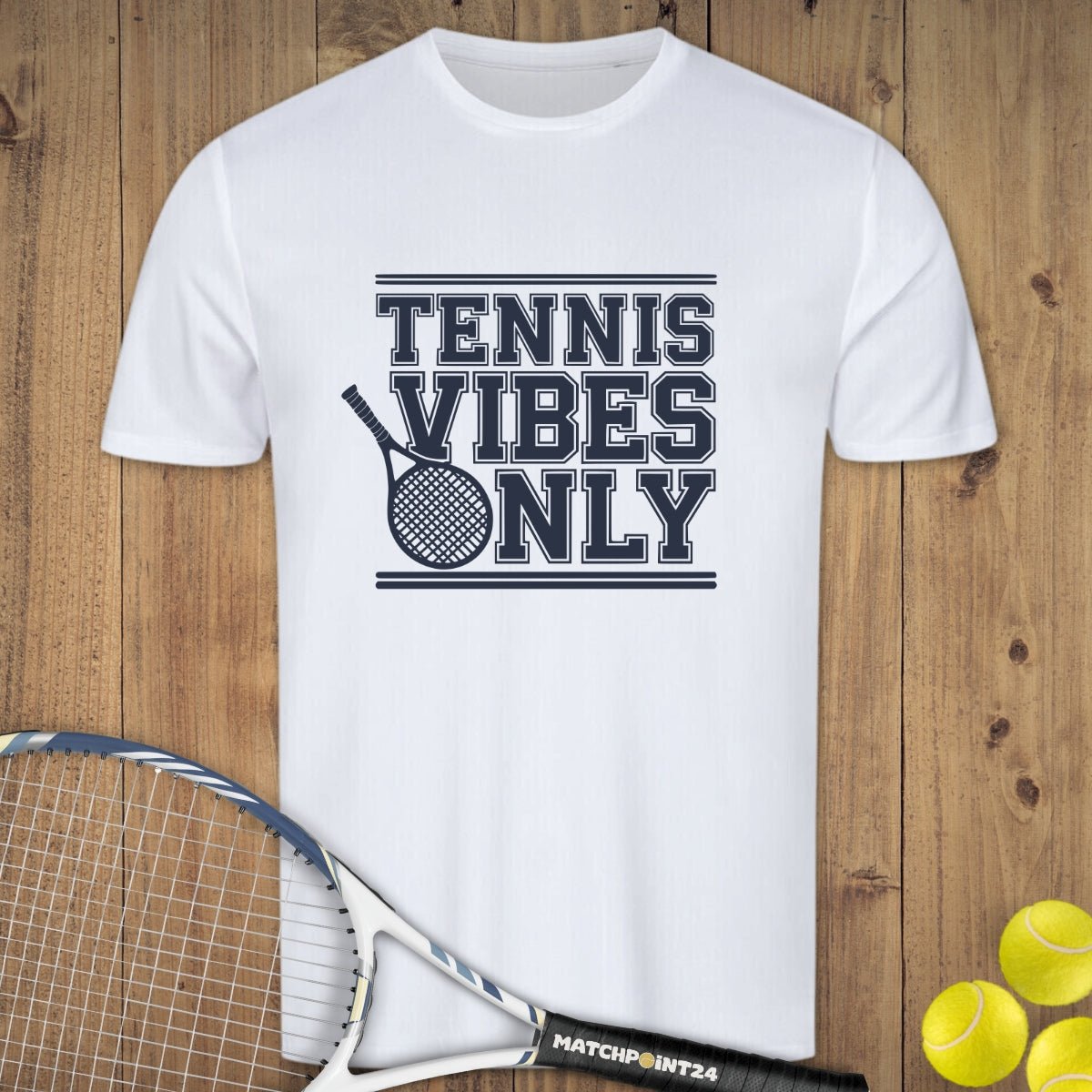 Tennis Vibes School | Herren Sport T-Shirt - Matchpoint24 - Kleidung für Tennisfans