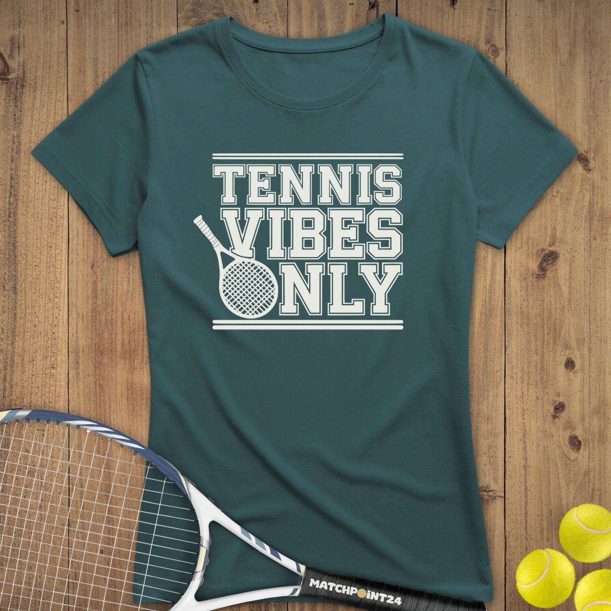 Tennis Vibes School | Premium Damen T-Shirt - Matchpoint24 - Kleidung für Tennisfans