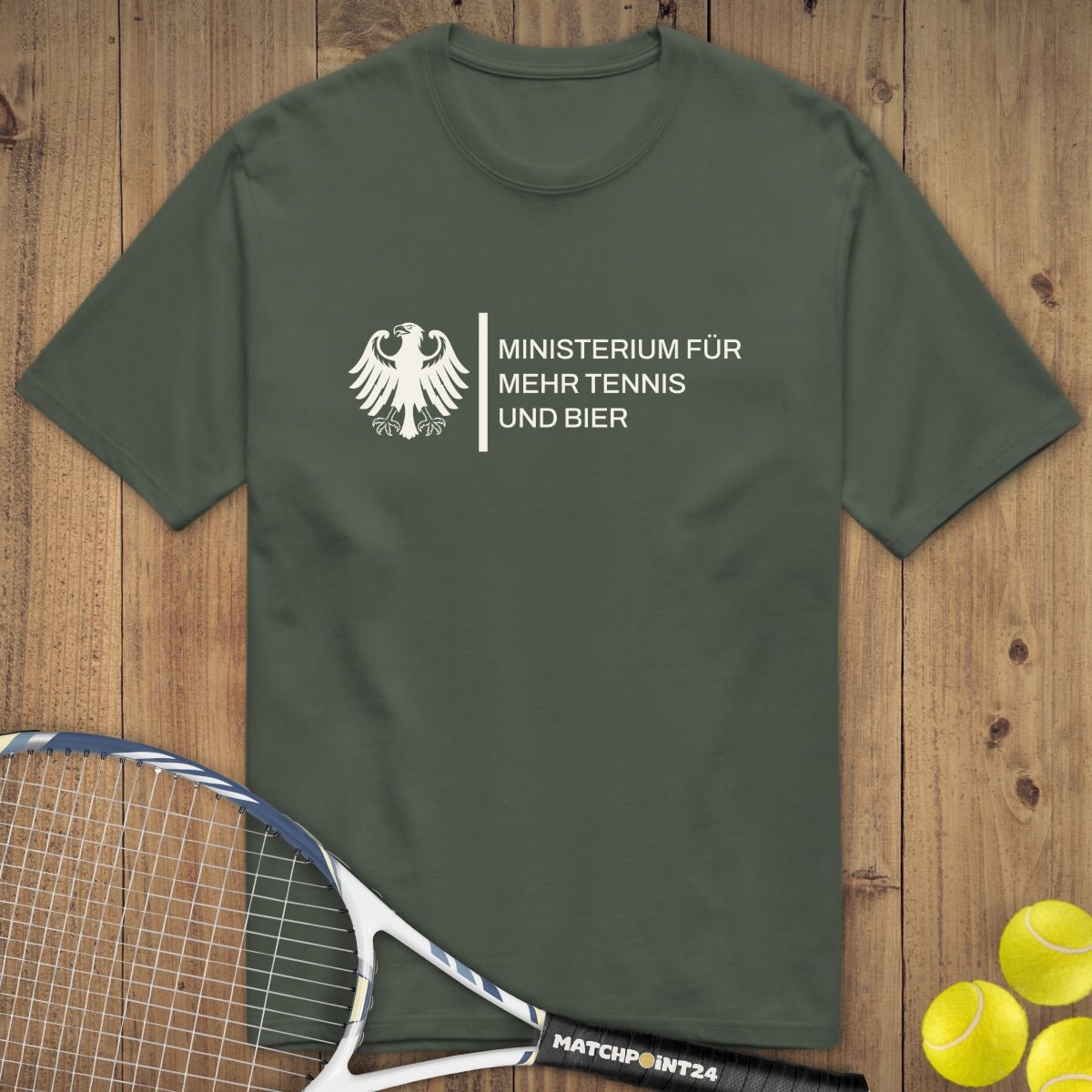Bundesinstitut Tennis und Bier | Premium Herren T-Shirt - Matchpoint24 - Kleidung für Tennisfans