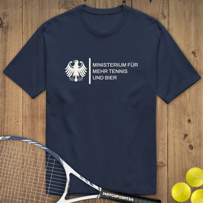 Bundesinstitut Tennis und Bier | Premium Herren T-Shirt - Matchpoint24 - Kleidung für Tennisfans