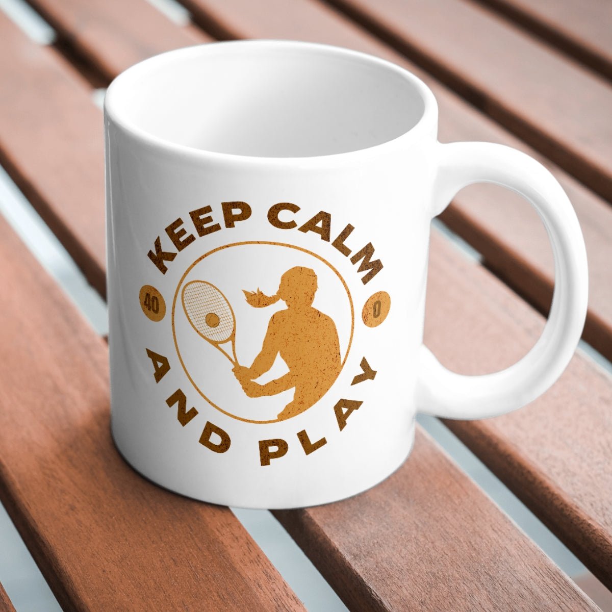 Keep Calm and Play Frau | Tasse - Matchpoint24 - Kleidung für Tennisfans