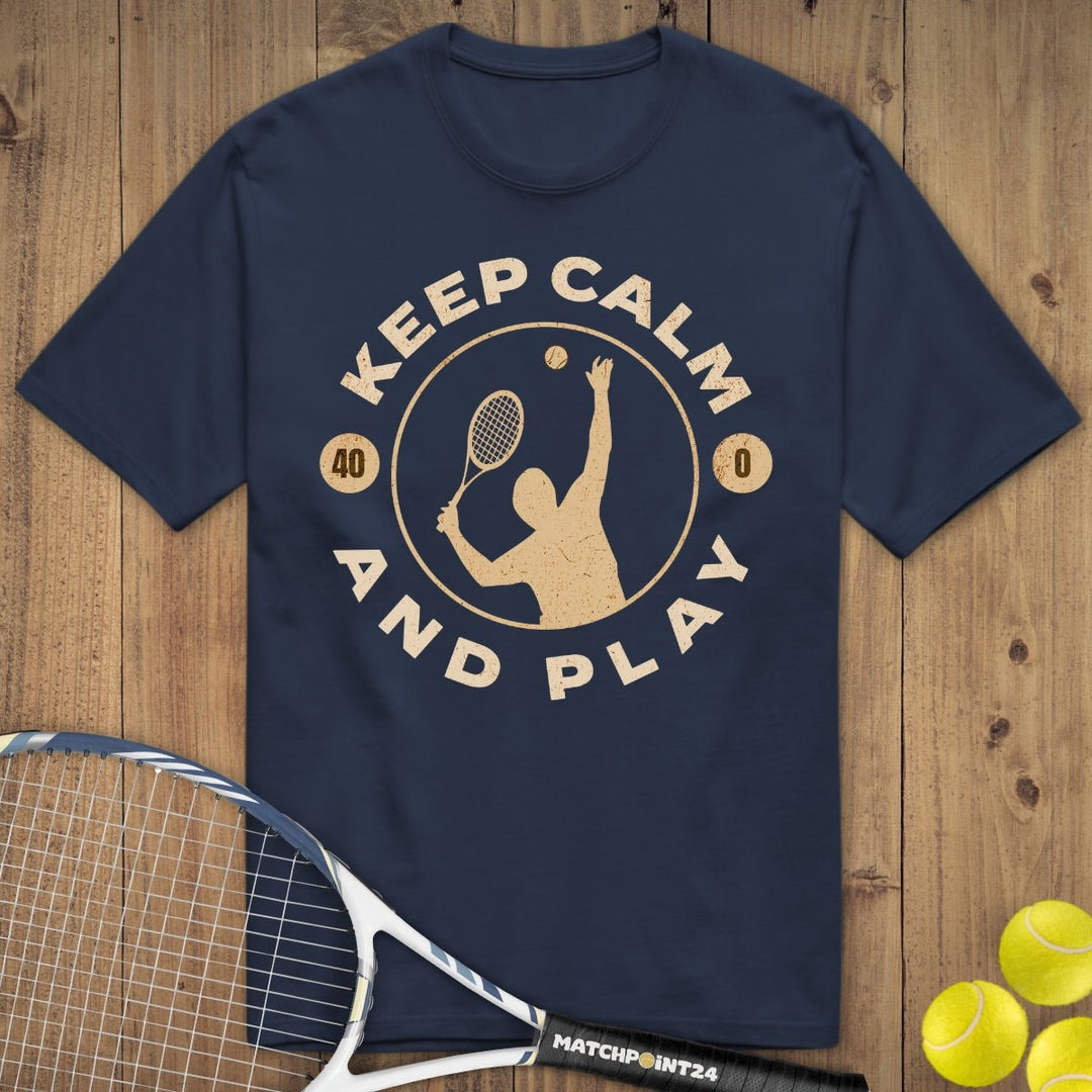 Keep Calm and Play | Premium Herren T-Shirt - Matchpoint24 - Kleidung für Tennisfans