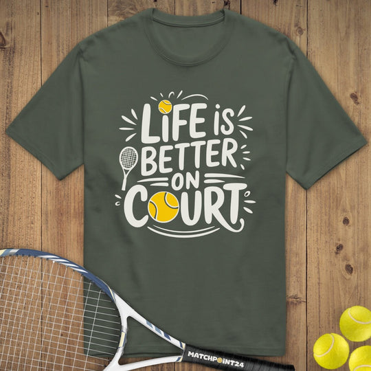 Life is better | Premium Herren T-Shirt - Matchpoint24 - Kleidung für Tennisfans