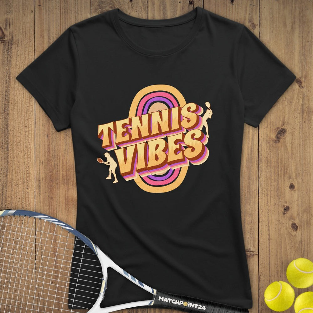 Retro Tennis Vibes | Premium Damen T-Shirt - Matchpoint24 - Kleidung für Tennisfans