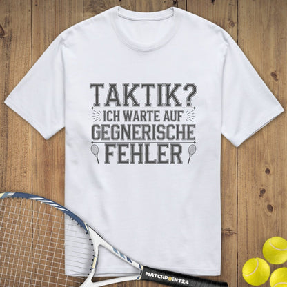 Taktik? | Premium Herren T-Shirt - Matchpoint24 - Kleidung für Tennisfans