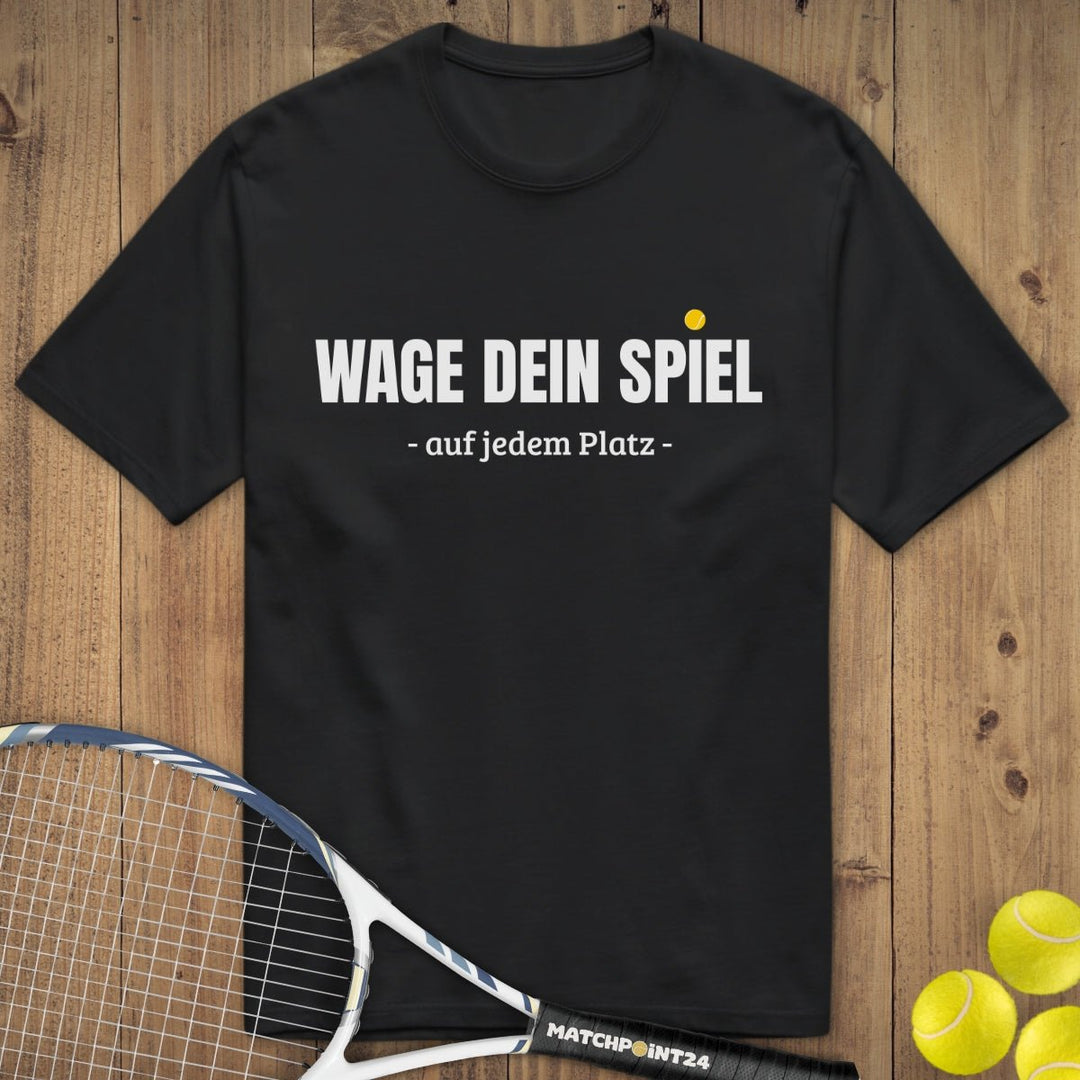 Wage dein Spiel | Premium Herren T-Shirt - Matchpoint24 - Kleidung für Tennisfans