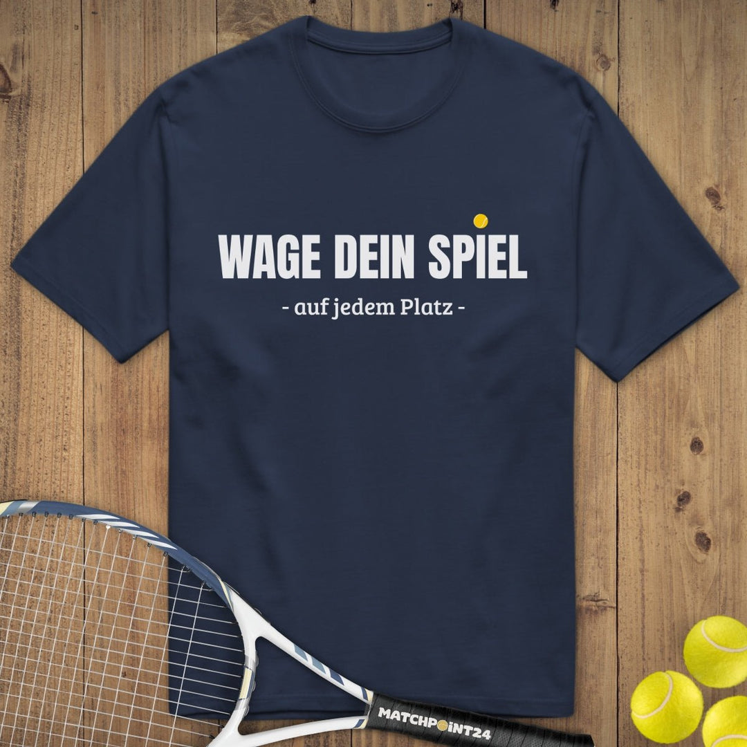 Wage dein Spiel | Premium Herren T-Shirt - Matchpoint24 - Kleidung für Tennisfans