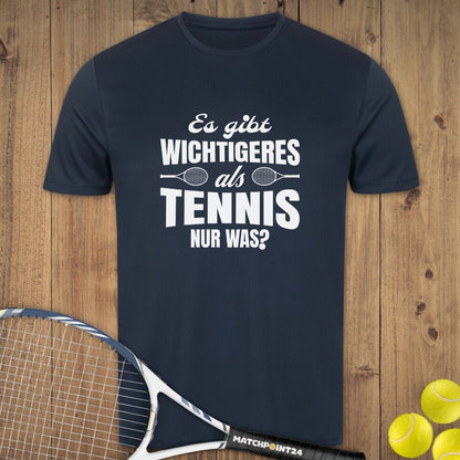 Wichtiger als Tennis | Herren Sport T-Shirt - Matchpoint24 - Kleidung für Tennisfans