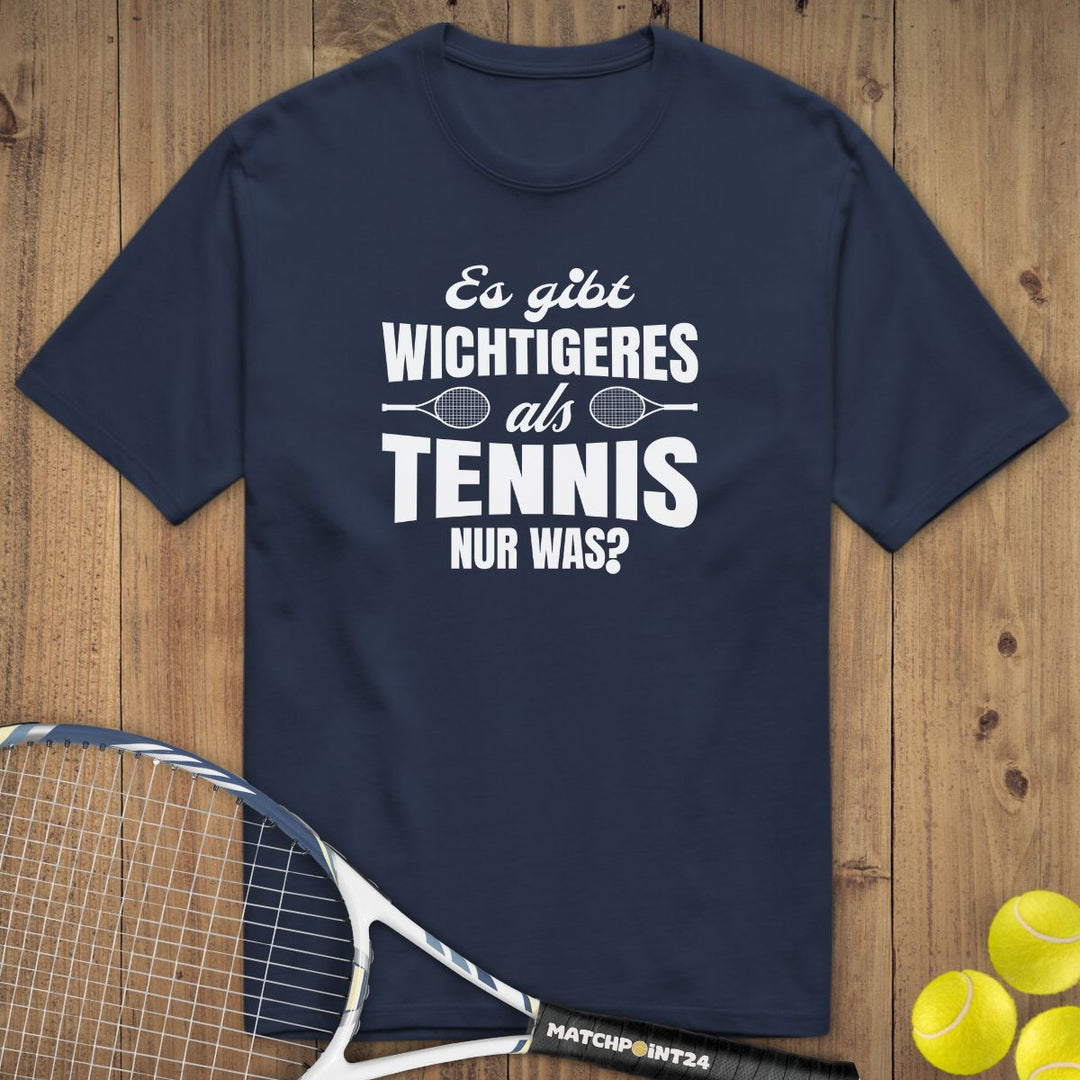 Wichtiger als Tennis | Premium Herren T-Shirt - Matchpoint24 - Kleidung für Tennisfans